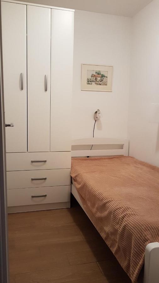 Apartmani Ljerka มาลินสกา ภายนอก รูปภาพ