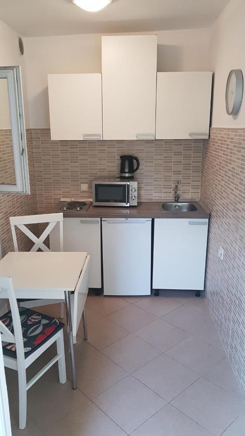 Apartmani Ljerka มาลินสกา ภายนอก รูปภาพ