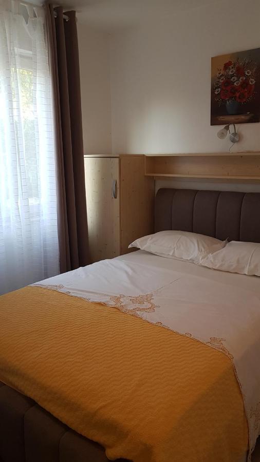 Apartmani Ljerka มาลินสกา ภายนอก รูปภาพ